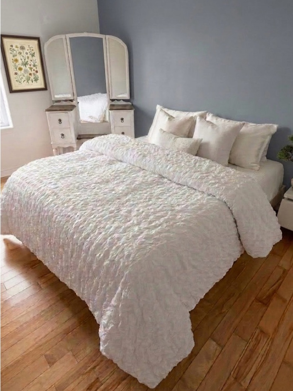 Simons White Textured Ruffle Duvet Cover